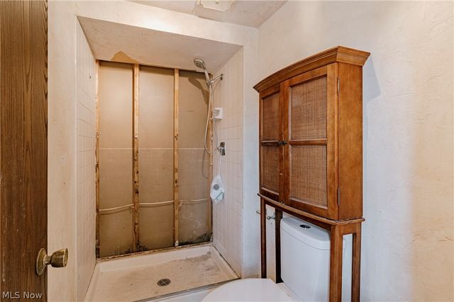 5875 Deepwood Trail, Solon, OH 44139