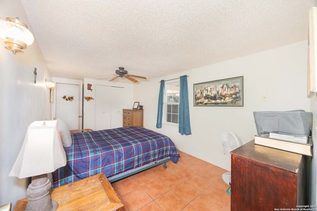 1849 County Road 340, Knippa, TX 78870