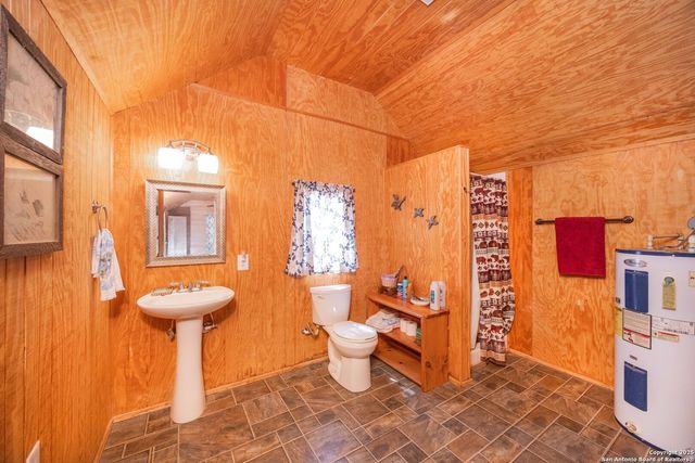 1849 County Road 340, Knippa, TX 78870