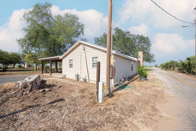 1849 County Road 340, Knippa, TX 78870