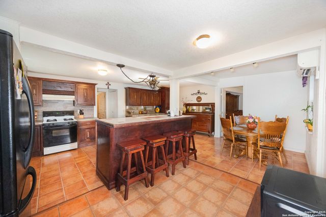 1849 County Road 340, Knippa, TX 78870