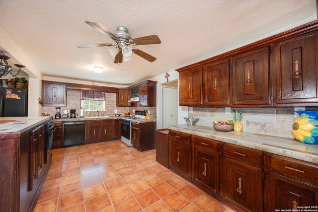 1849 County Road 340, Knippa, TX 78870