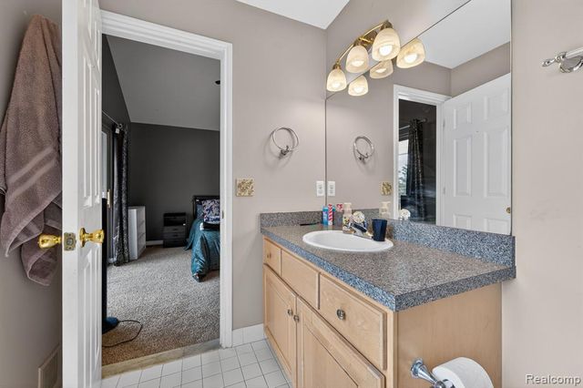 28746 Yarmouth Court, New Baltimore, MI 48047