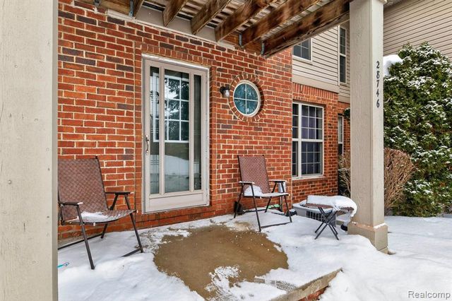 28746 Yarmouth Court, New Baltimore, MI 48047