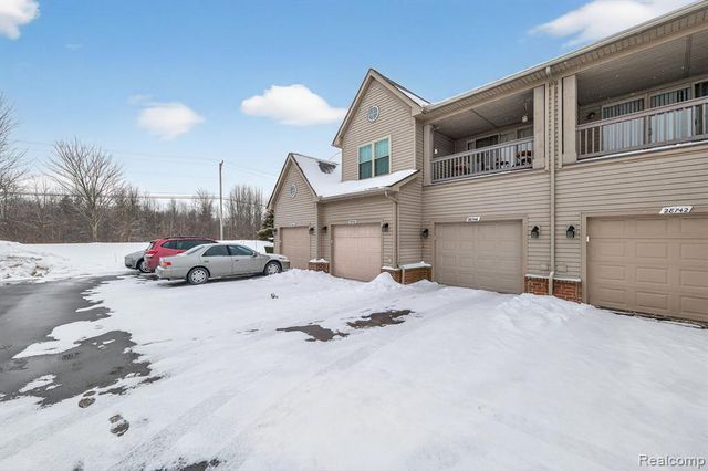 28746 Yarmouth Court, New Baltimore, MI 48047