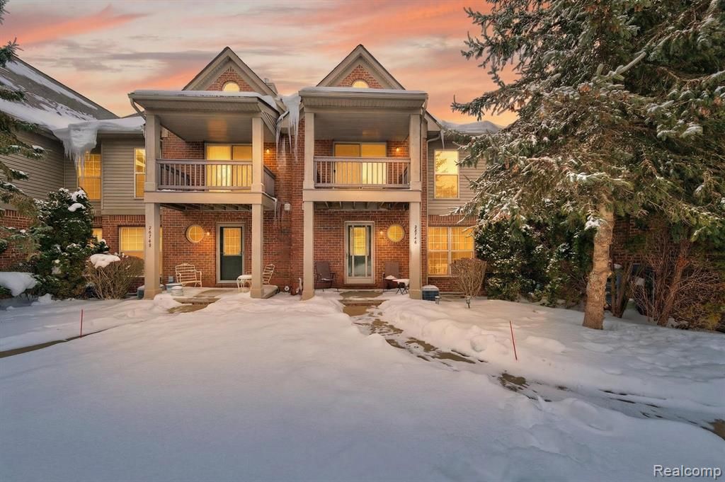 28746 Yarmouth Court, New Baltimore, MI 48047