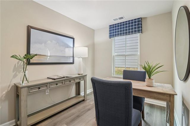 6643 Red Oak Way, Stone Mountain, GA 30087