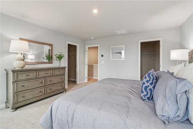 6643 Red Oak Way, Stone Mountain, GA 30087