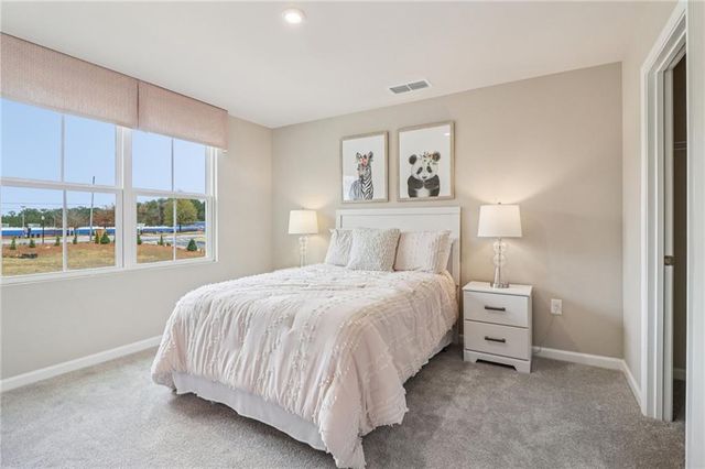 6643 Red Oak Way, Stone Mountain, GA 30087