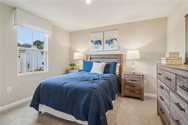 6643 Red Oak Way, Stone Mountain, GA 30087