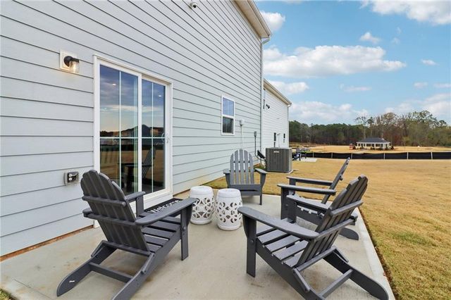 6643 Red Oak Way, Stone Mountain, GA 30087