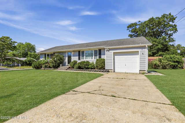 501 Burnside Street, Toms River, NJ 08757