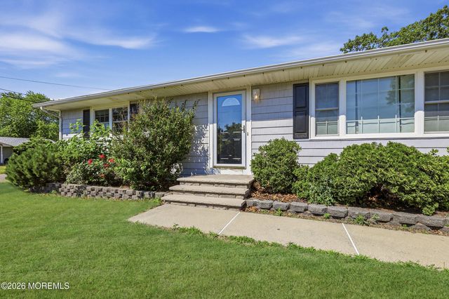 501 Burnside Street, Toms River, NJ 08757