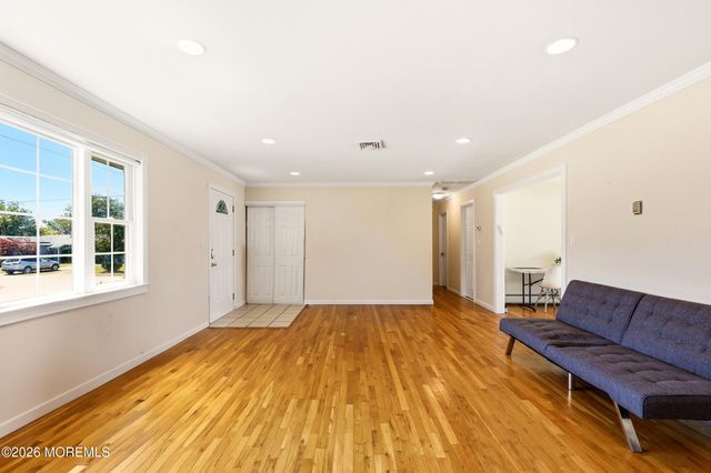 501 Burnside Street, Toms River, NJ 08757