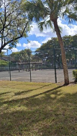 13915 SW 91st Ter 13915, Miami, FL 33186