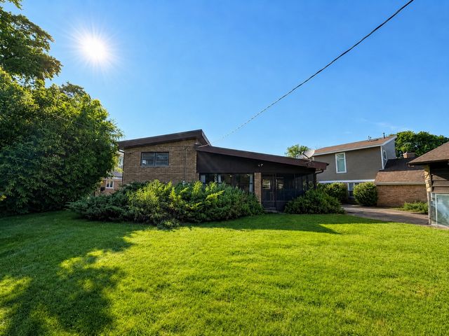 406 SUNSET Drive, Wilmette, IL 60091