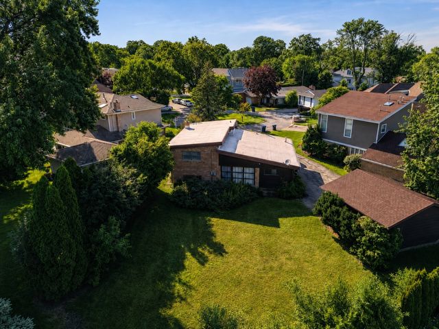 406 SUNSET Drive, Wilmette, IL 60091
