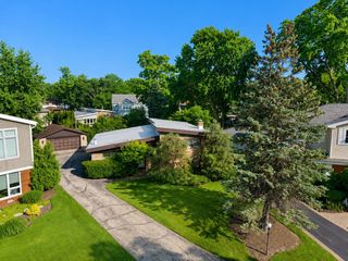 406 SUNSET Drive, Wilmette, IL 60091