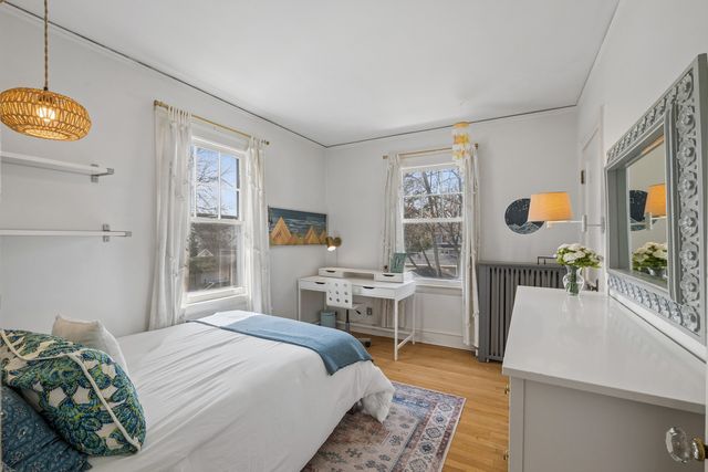 2216 Forestview Road, Evanston, IL 60201