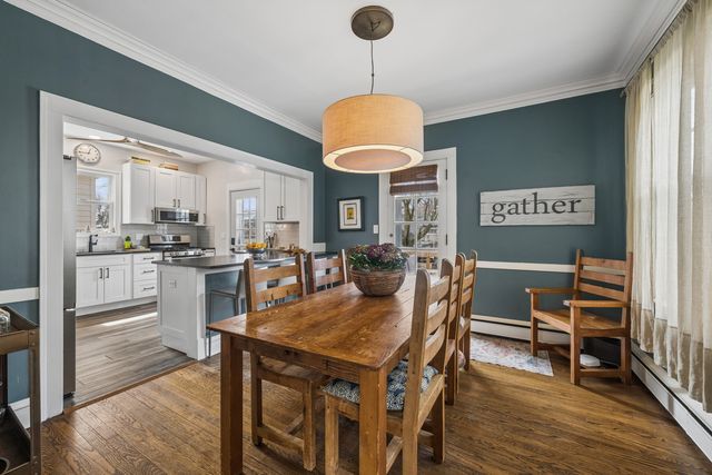 2216 Forestview Road, Evanston, IL 60201