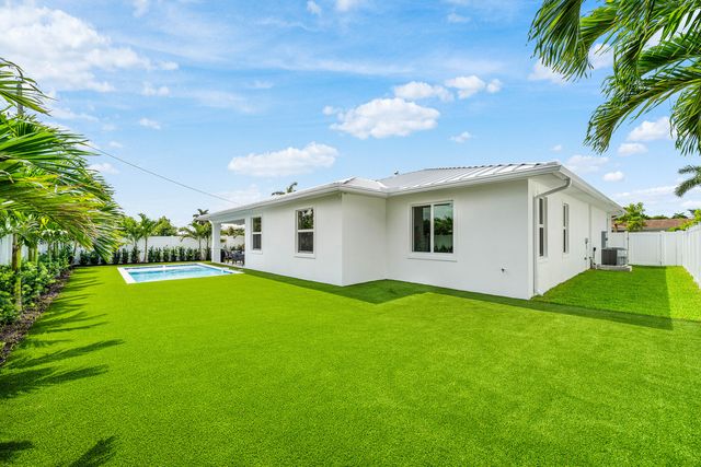 1101 SW 13th Drive, Boca Raton, FL 33486
