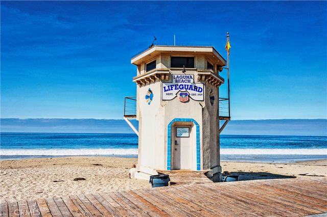 137 Cypress Dr, Laguna Beach, CA 92651