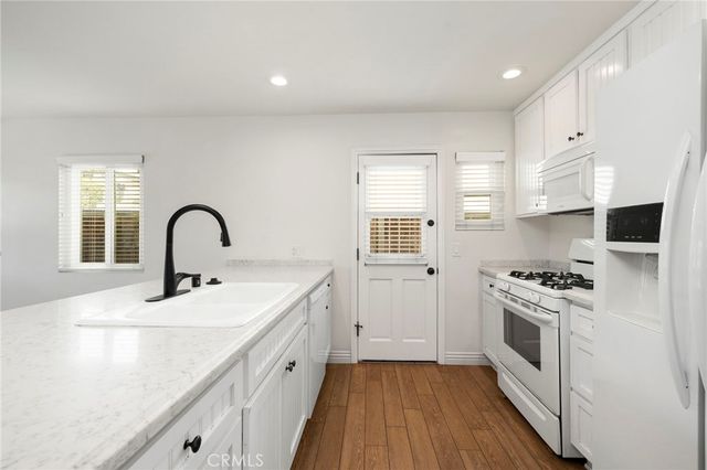 137 Cypress Dr, Laguna Beach, CA 92651