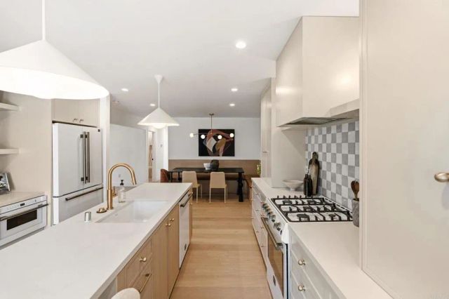 3740 Grecourt Way, Carlsbad, CA 92008