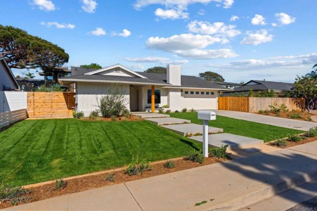 3740 Grecourt Way, Carlsbad, CA 92008