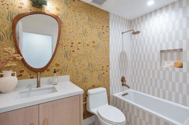 3740 Grecourt Way, Carlsbad, CA 92008