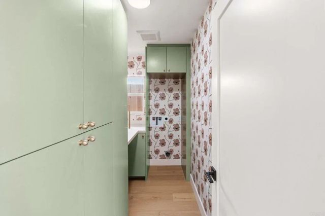 3740 Grecourt Way, Carlsbad, CA 92008