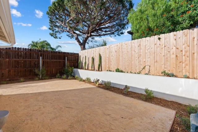 3740 Grecourt Way, Carlsbad, CA 92008