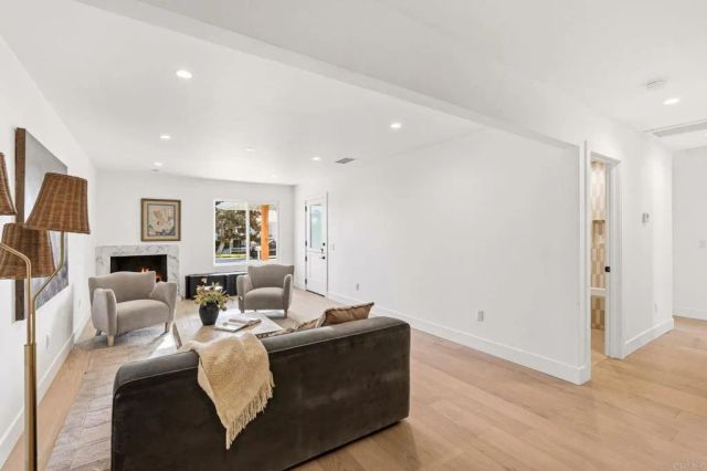 3740 Grecourt Way, Carlsbad, CA 92008