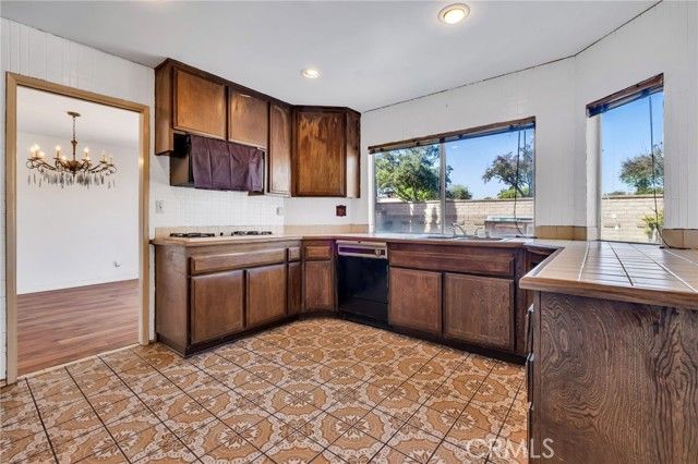 12603 Oakthorn, La Mirada, CA 90638