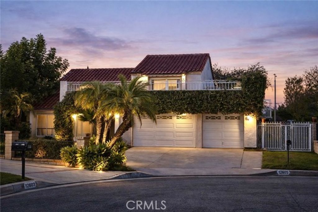 12603 Oakthorn, La Mirada, CA 90638