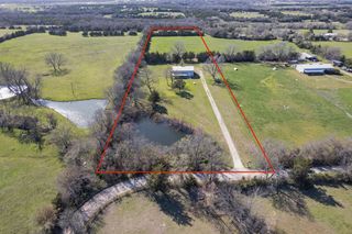 4300 County Road 4640, Trenton, TX 75490