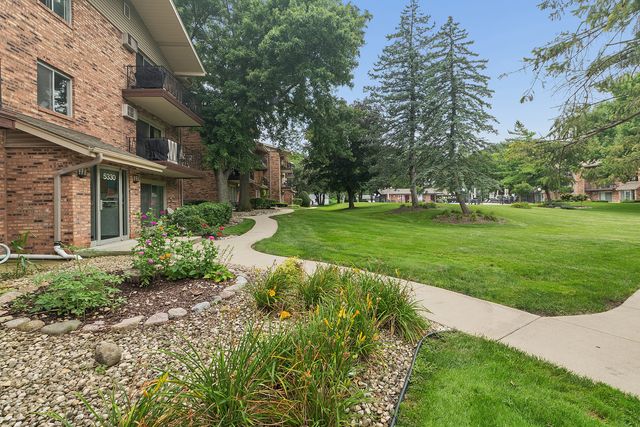5330 Waterbury Drive 1603, Crestwood, IL 60418