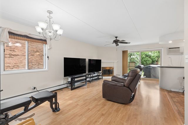 5330 Waterbury Drive 1603, Crestwood, IL 60418
