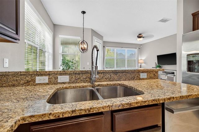 19204 STONE HEDGE DRIVE, Tampa, FL 33647