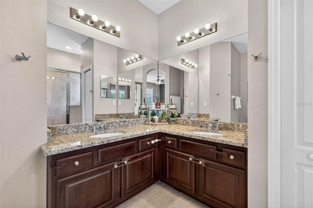 19204 STONE HEDGE DRIVE, Tampa, FL 33647