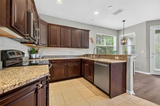 19204 STONE HEDGE DRIVE, Tampa, FL 33647