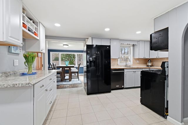 66 Arrowhead Drive, Hyannis, MA 02601