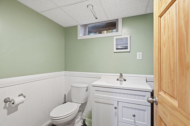 66 Arrowhead Drive, Hyannis, MA 02601