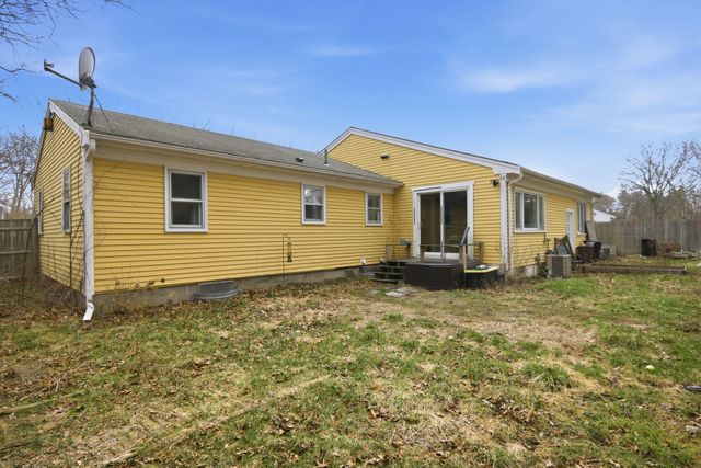 66 Arrowhead Drive, Hyannis, MA 02601