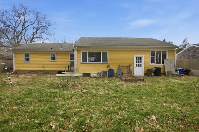 66 Arrowhead Drive, Hyannis, MA 02601