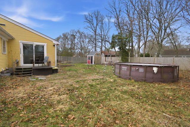 66 Arrowhead Drive, Hyannis, MA 02601