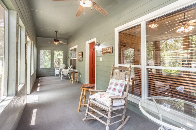 16 Park Tree Lane, Gordonville, TX 76245