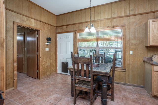 16 Park Tree Lane, Gordonville, TX 76245