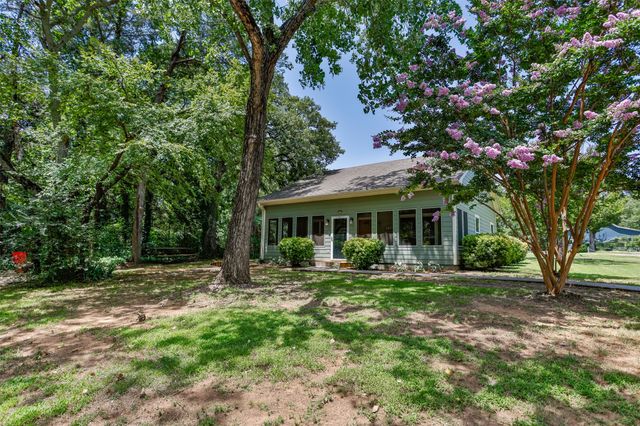 16 Park Tree Lane, Gordonville, TX 76245