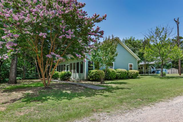 16 Park Tree Lane, Gordonville, TX 76245